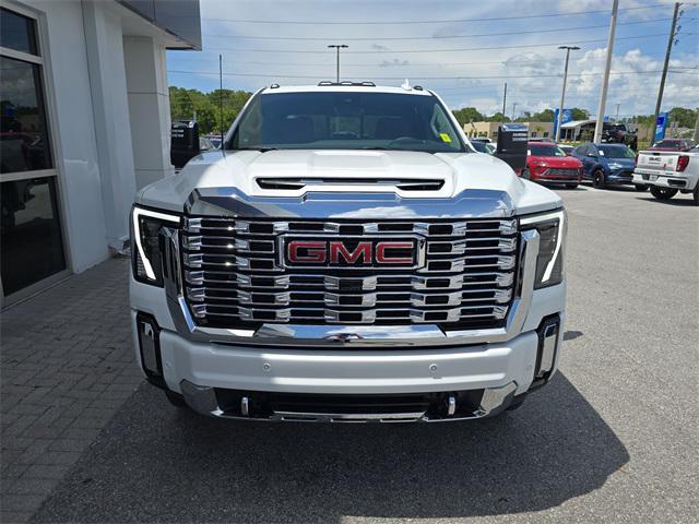 Photo of 2025 Summit White GMC Sierra 2500