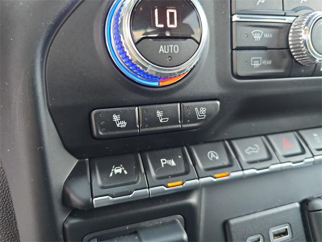 Photo of 2022 White Frost Tricoat GMC Sierra 1500
