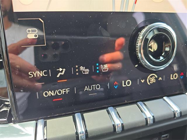 Photo of 2025 Onyx Black GMC Yukon