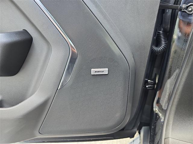 Photo of 2025 Onyx Black GMC Yukon
