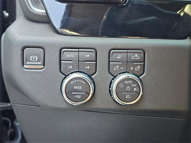 Photo of 2025 Onyx Black GMC Sierra 2500