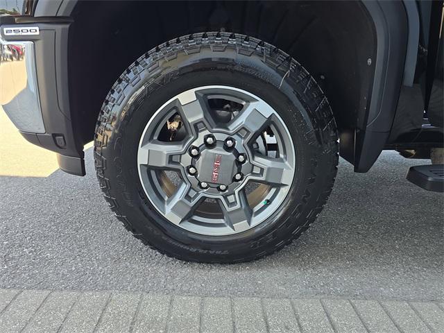 Photo of 2025 Onyx Black GMC Sierra 2500