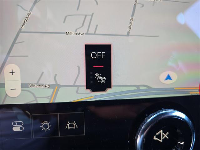 Photo of 2025 White Frost Tricoat GMC Acadia