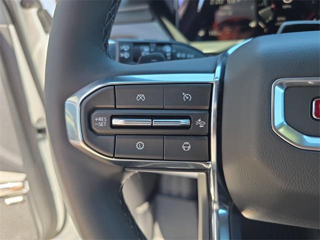 Photo of 2025 White Frost Tricoat GMC Acadia