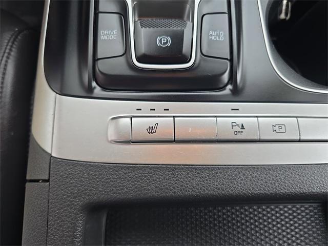 Photo of 2023 Aurora Black Pearl Kia Carnival