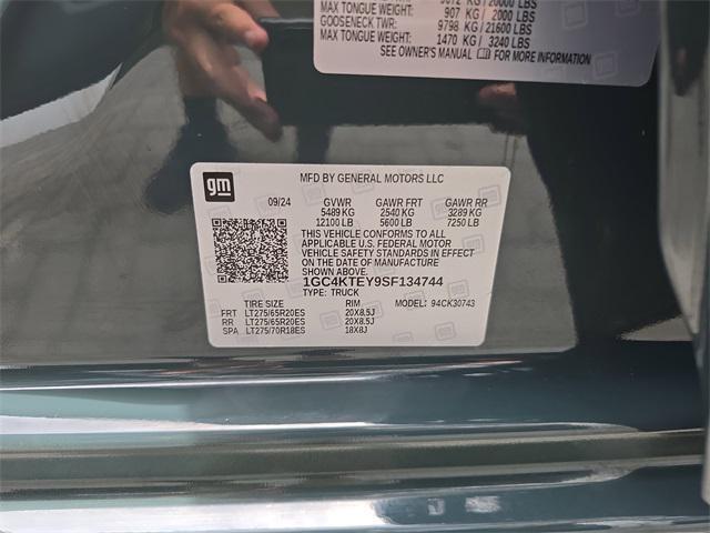 Photo of 2025 Cypress Gray Chevrolet Silverado 3500