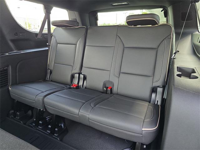 Photo of 2025 Downpour Metallic GMC Yukon XL