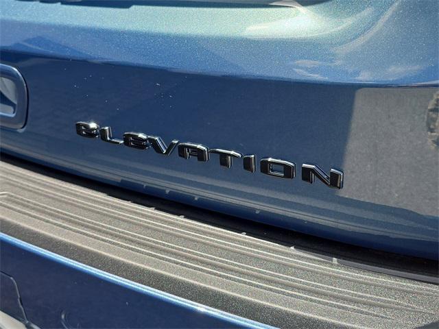 Photo of 2025 Downpour Metallic GMC Yukon XL