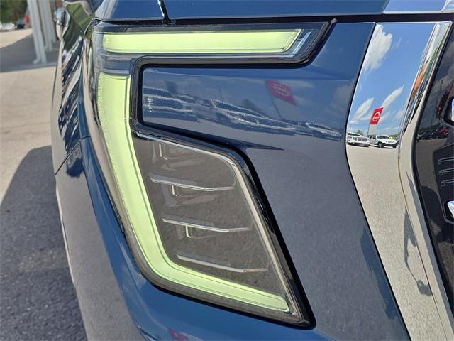 Photo of 2025 Downpour Metallic GMC Yukon XL