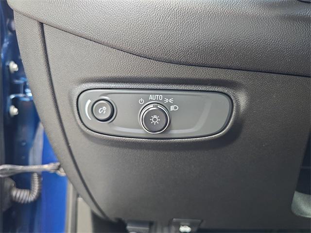 Photo of 2019 Pacific Blue Metallic Chevrolet Equinox