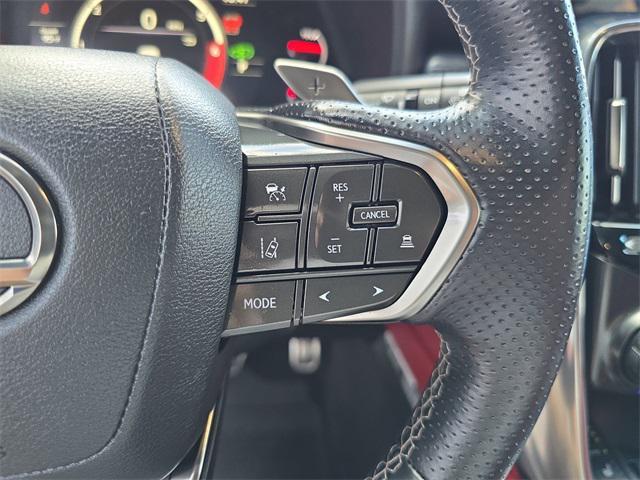 Photo of 2023 Atomic Silver Lexus LX 600