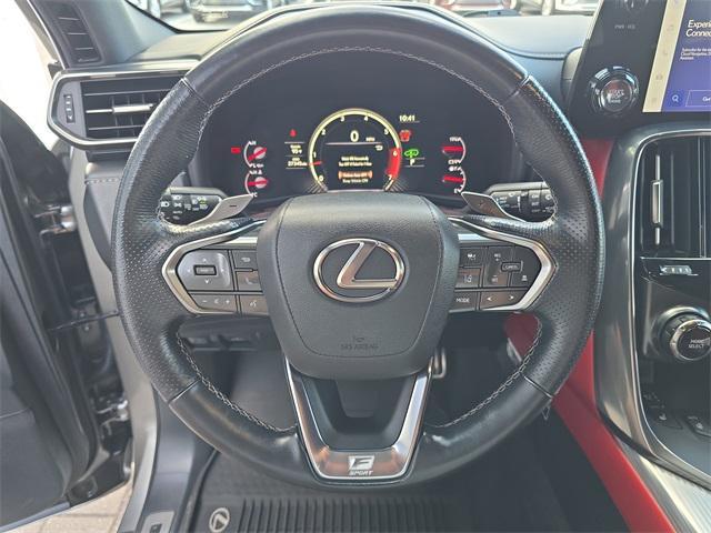 Photo of 2023 Atomic Silver Lexus LX 600