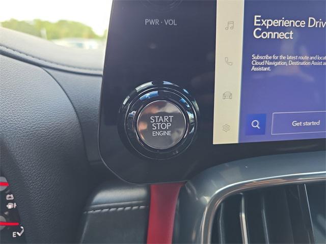 Photo of 2023 Atomic Silver Lexus LX 600