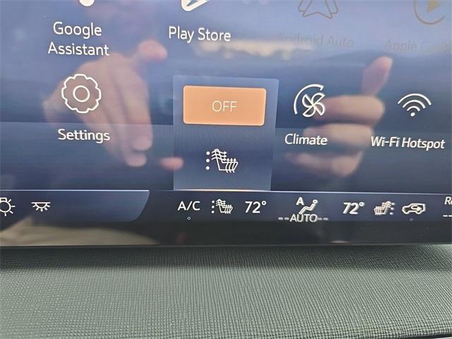 Photo of 2025 Summit White Buick Enclave
