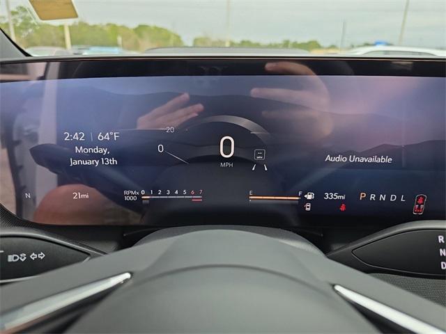 Photo of 2025 Summit White Buick Enclave