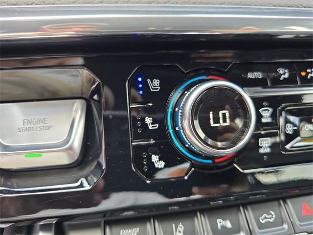 Photo of 2024 Summit White GMC Sierra 3500