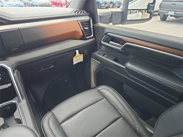 Photo of 2024 Summit White GMC Sierra 3500