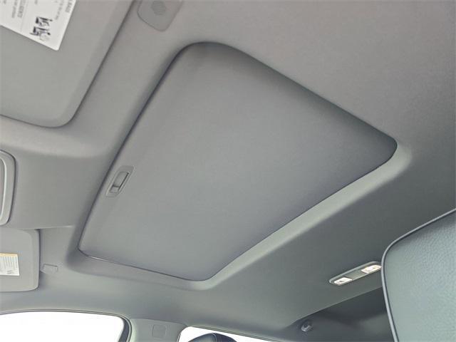 Photo of 2024 Summit White GMC Sierra 3500