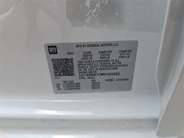 Photo of 2024 Summit White GMC Sierra 3500