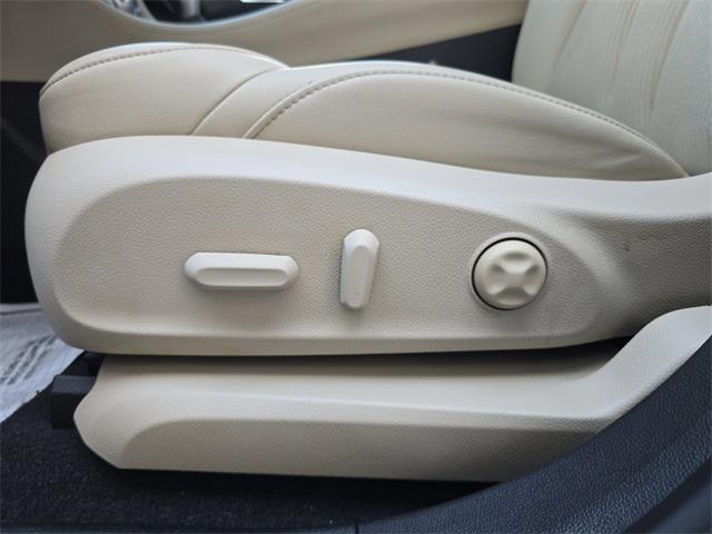 Photo of 2019 Ebony Twilight Metallic Buick Envision