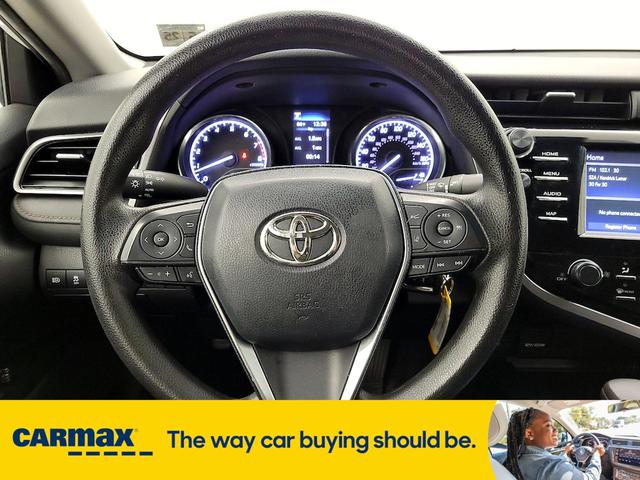 Photo of 2019 White Toyota Camry