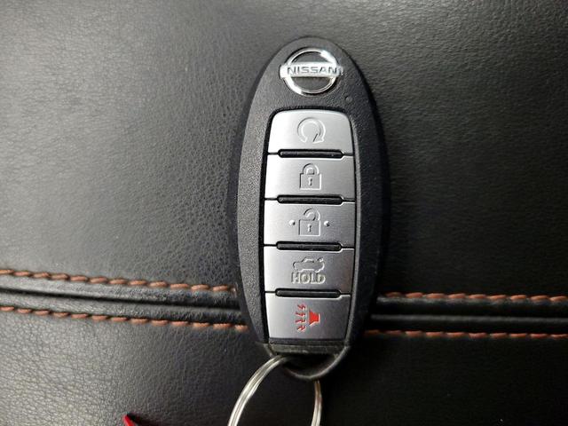 Photo of 2020 Blue Nissan Altima