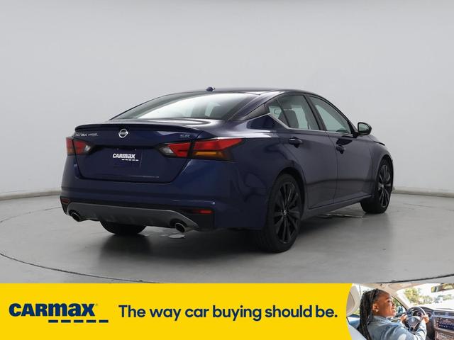 Photo of 2020 Blue Nissan Altima
