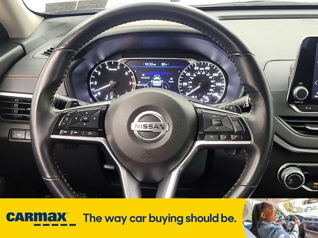 Photo of 2020 Blue Nissan Altima