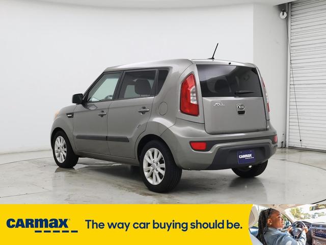 Photo of 2013 Gray Kia Soul