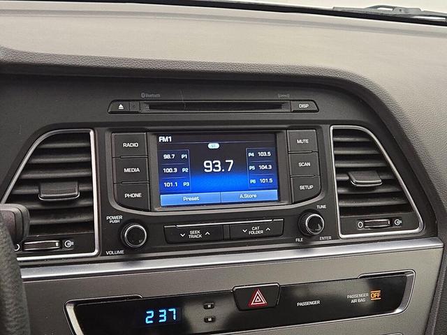 Photo of 2015 Silver Hyundai SONATA
