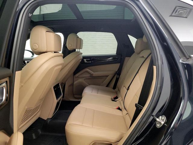 Photo of 2021 Blue Porsche Cayenne