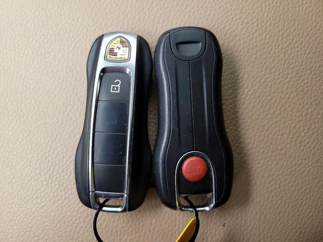 Photo of 2021 Blue Porsche Cayenne