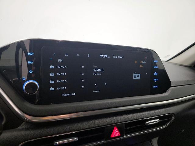 Photo of 2023 Red Hyundai SONATA
