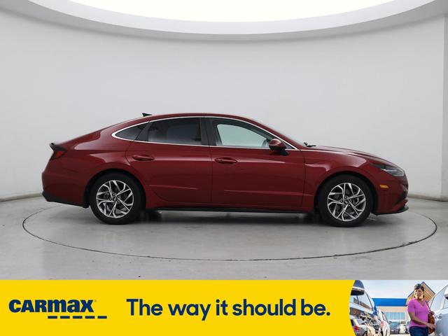 Photo of 2023 Red Hyundai SONATA