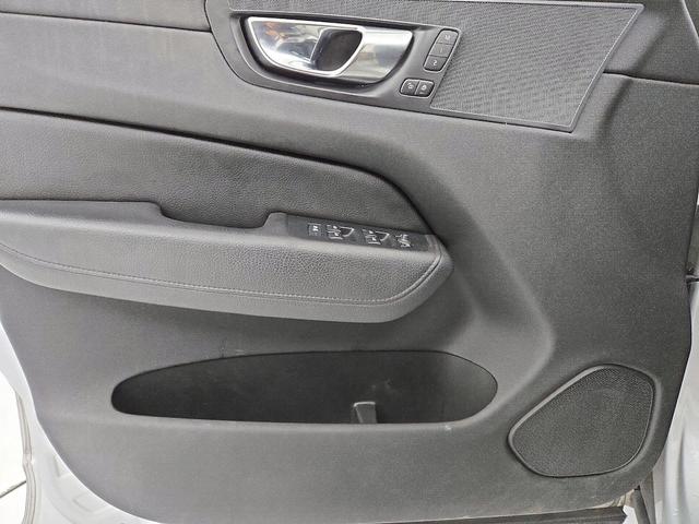 Photo of 2020 Silver Volvo XC60