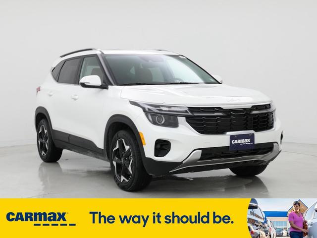 Photo of 2024 White Kia Seltos