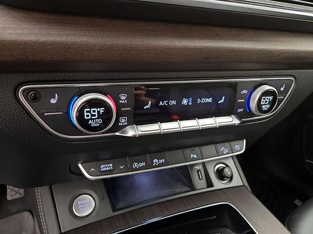 Photo of 2022 Black Audi Q5