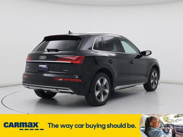 Photo of 2022 Black Audi Q5