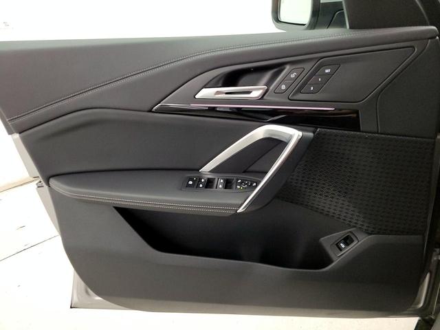 Photo of 2025 Silver BMW X1