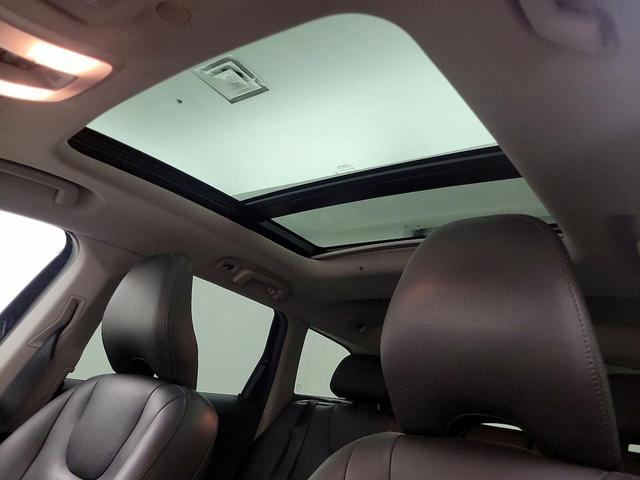 Photo of 2017 Black Volvo XC60