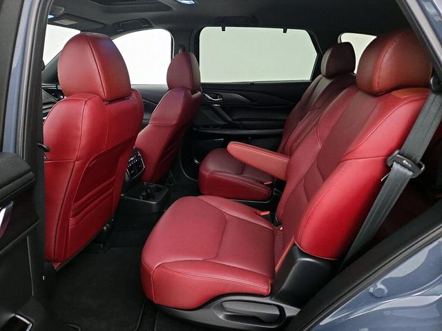 Photo of 2022 Blue Mazda CX-9