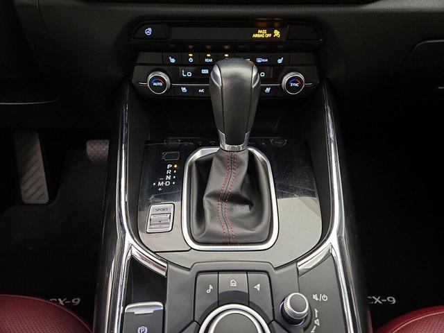 Photo of 2022 Blue Mazda CX-9