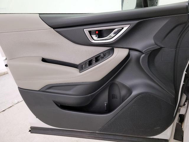 Photo of 2023 White Subaru Forester