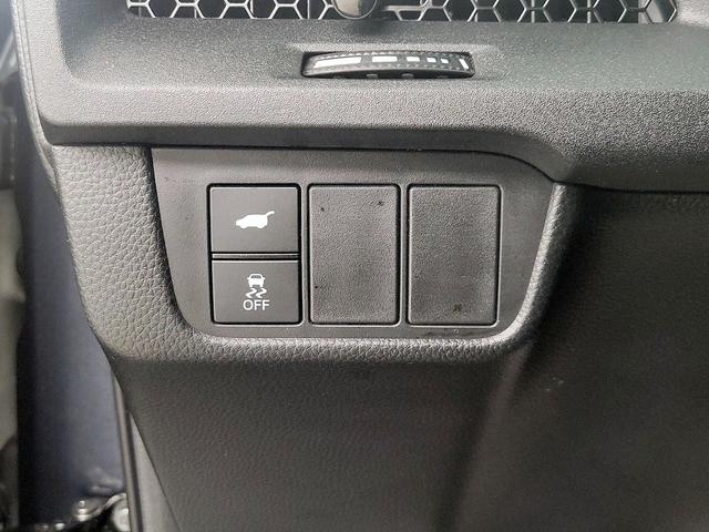 Photo of 2025 Black Honda CR-V Hybrid