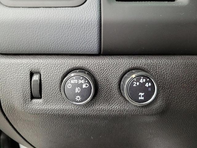 Photo of 2016 Silver Chevrolet Colorado
