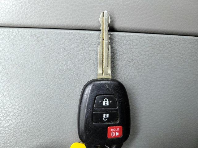 Photo of 2018 Gray Toyota Highlander