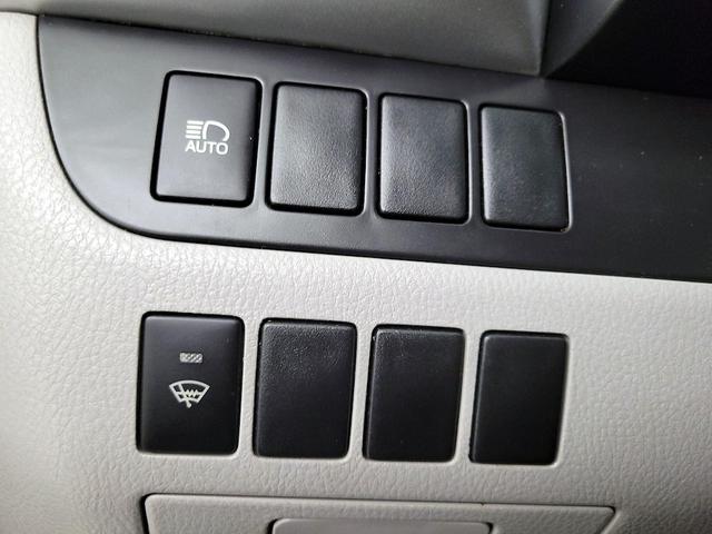 Photo of 2018 Gray Toyota Highlander