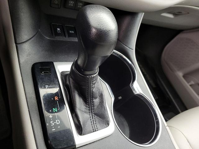 Photo of 2018 Gray Toyota Highlander