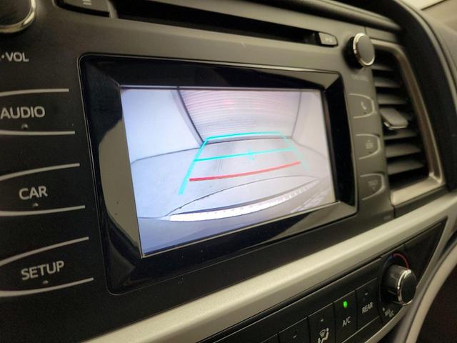 Photo of 2018 Gray Toyota Highlander