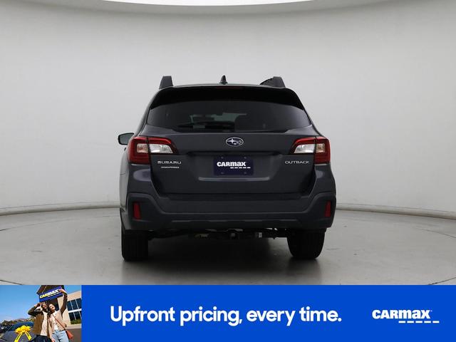 Photo of 2018 Gray Subaru Outback